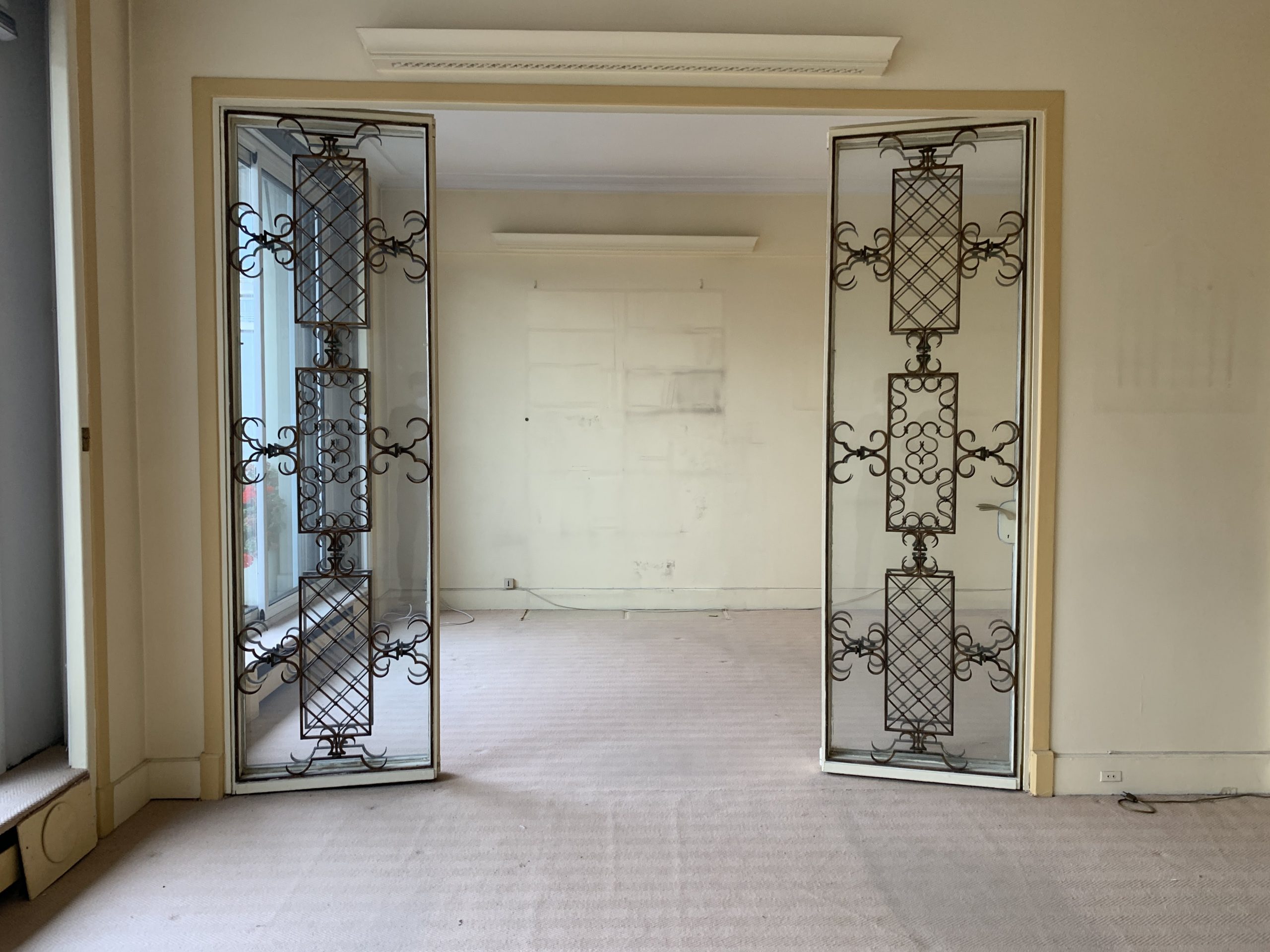 découvrez nos conseils et astuces pour rénover votre appartement ancien avec succès. transformez votre espace en un lieu moderne tout en préservant son charme et son authenticité.