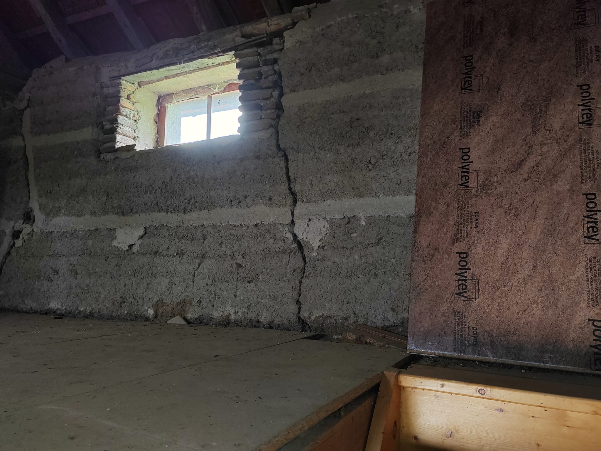 service professionnel de réparation de murs pour restaurer et embellir vos surfaces endommagées rapidement et efficacement.