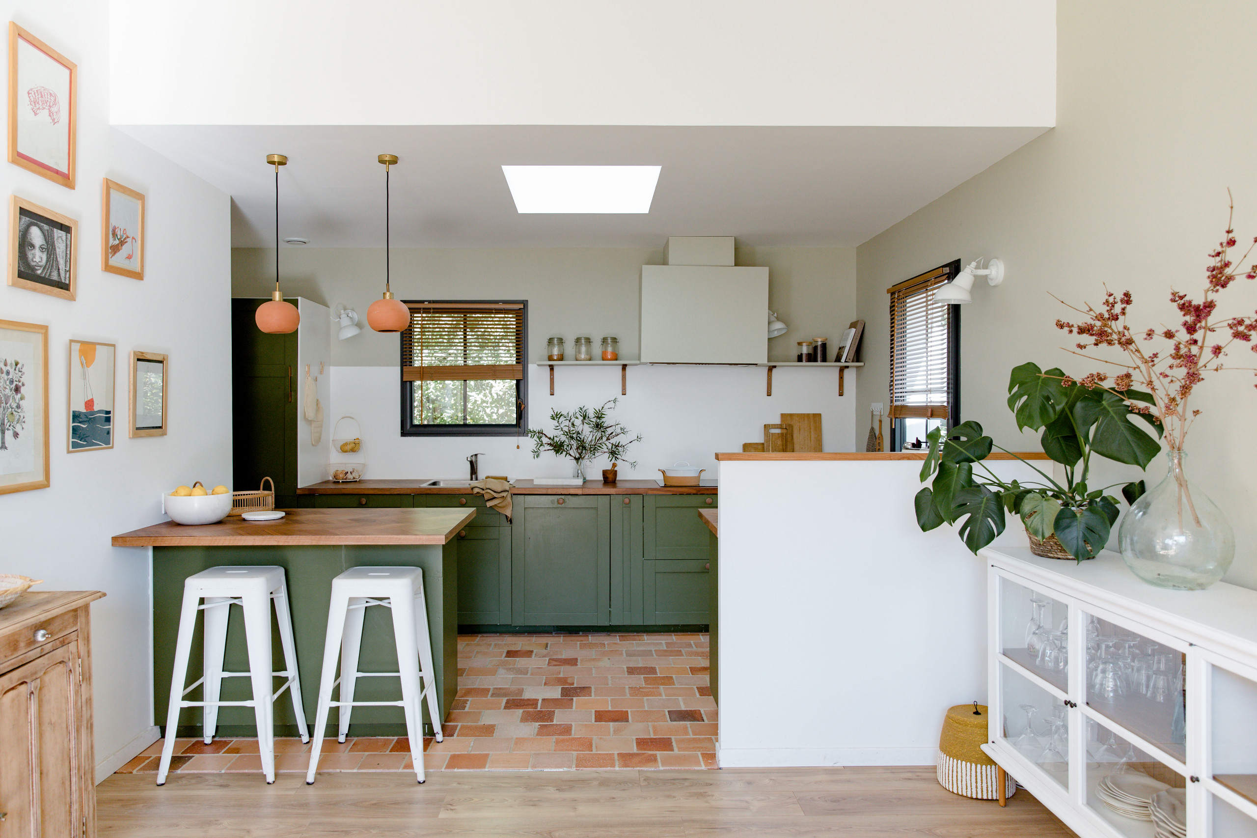découvrez comment réussir la rénovation de votre cuisine avec plaisir grâce à nos conseils pratiques et astuces inspirantes.