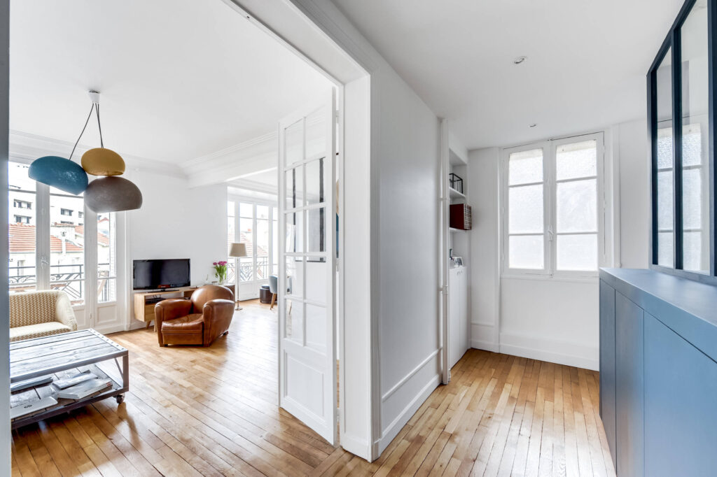 découvrez nos conseils essentiels pour réussir la rénovation de votre appartement de 100m2, alliant design, fonctionnalité et optimisation de l'espace.