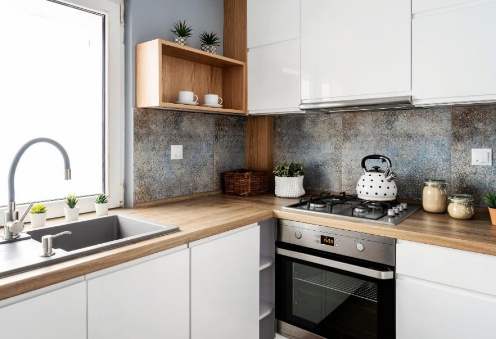 découvrez nos conseils pratiques pour réussir la rénovation de votre cuisine à theuville. transformez votre espace avec style et fonctionnalité grâce à nos astuces et idées.