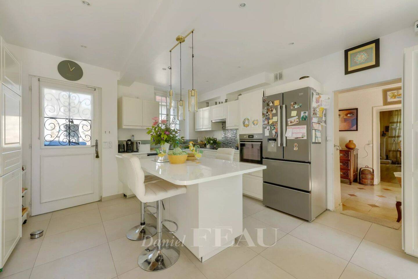 découvrez nos conseils et astuces pour réussir la rénovation de votre cuisine à villennes-sur-seine. transformez votre espace avec style et fonctionnalité.