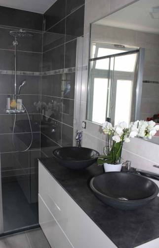 conseils et astuces pour réussir la rénovation de votre salle de bains à bagnolet. guide complet pour un espace moderne, fonctionnel et esthétique.