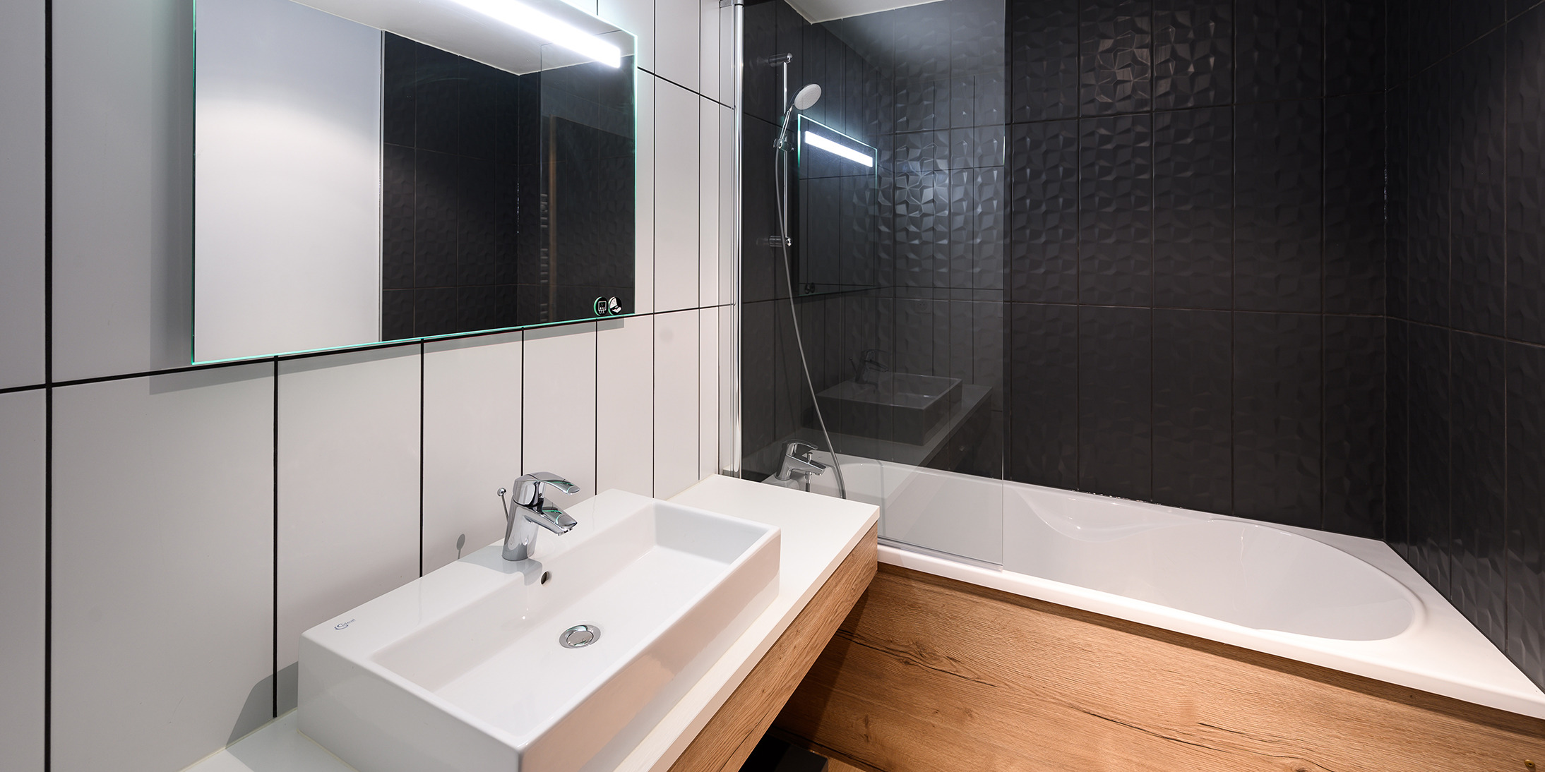découvrez nos solutions complètes de sanitaires en construction pour tous vos projets, alliant qualité, durabilité et confort.