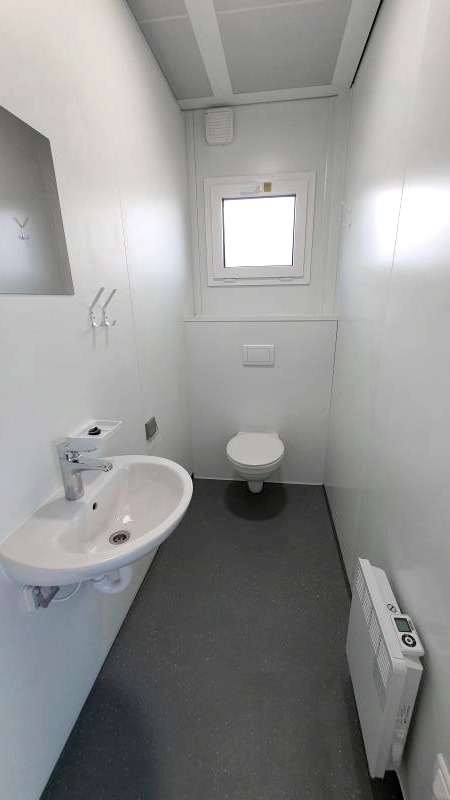 découvrez nos solutions complètes pour l'installation et la rénovation de sanitaires en construction, alliant qualité, durabilité et design moderne.