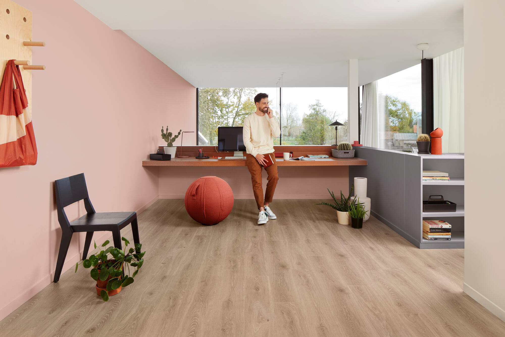 découvrez comment déterminer le sens de pose optimal pour votre parquet afin d'assurer esthétique et durabilité à votre sol.