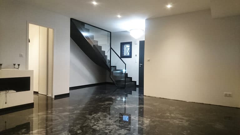 découvrez nos sols en résine design, alliant esthétique contemporaine et durabilité pour transformer vos espaces avec style et résistance.