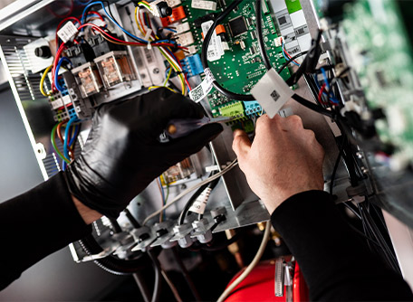 sos électricien : intervention rapide et fiable pour tous vos besoins en électricité. expert disponible 24/7 pour dépannages et installations.