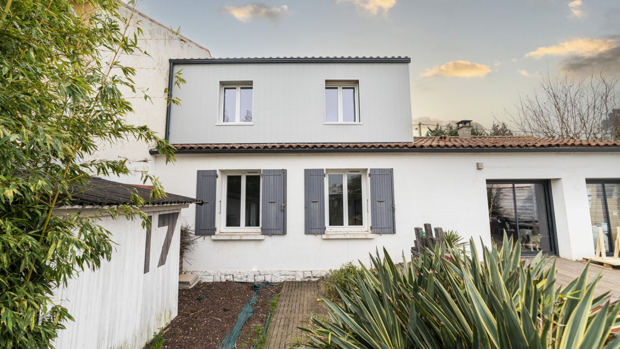 surélévation : augmentez rapidement la valeur de votre bien immobilier grâce à des solutions efficaces et durables.