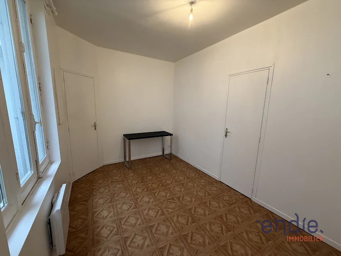 trouvez des surfaces à rénover entre paris et nice pour concrétiser vos projets immobiliers. découvrez des biens à réhabiliter adaptés à tous les budgets et styles.