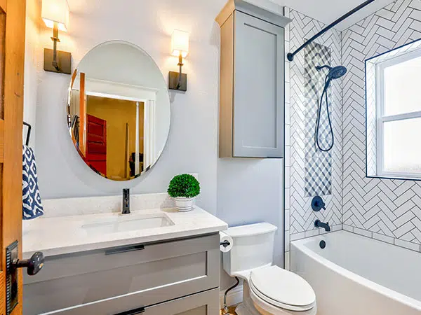découvrez nos tarifs compétitifs pour la rénovation de salle de bain. obtenez un devis personnalisé pour transformer votre espace en un lieu moderne et fonctionnel.