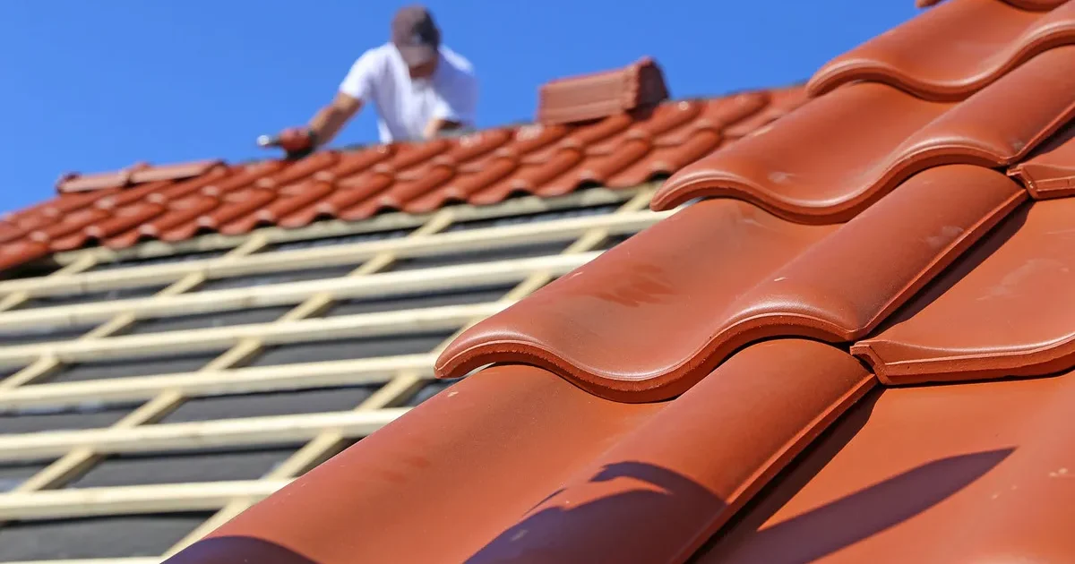 découvrez nos solutions professionnelles pour la toiture : installation, rénovation et entretien pour protéger et embellir votre habitation.