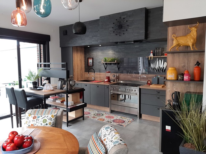 découvrez nos idées et conseils pour transformer votre cuisine en un espace ouvert et convivial avec le salon, optimisant ainsi espace et luminosité.