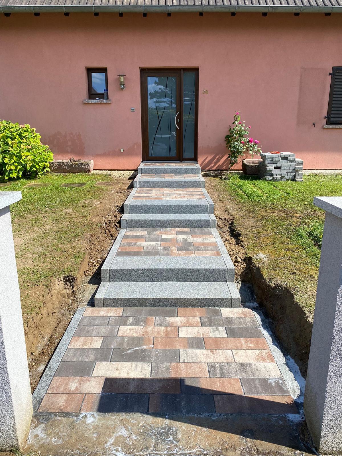 découvrez nos services professionnels de travaux extérieurs pour améliorer et valoriser votre jardin, terrasse, allée et espaces verts avec qualité et expertise.