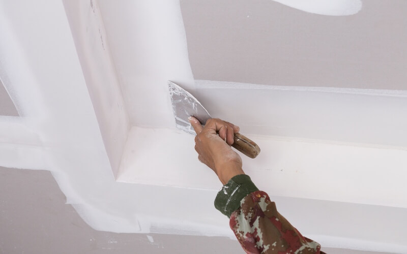 découvrez comment trouver un bon peintre professionnel pour vos travaux de peinture, avec des conseils pratiques et des critères essentiels pour faire le meilleur choix.