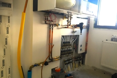 urgence plombier : des solutions rapides et efficaces pour tous vos problèmes de plomberie. intervention immédiate 24/7 pour réparer fuites, débouchage et plus.