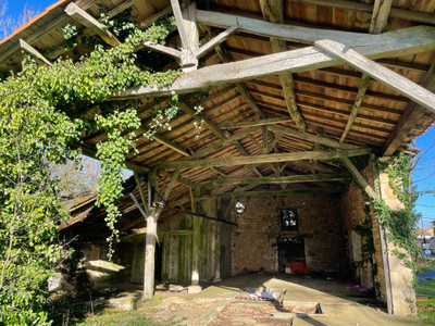 découvrez nos offres d'achat de granges à rénover près de paris. investissez dans un bien authentique à proximité de la capitale, idéal pour un projet de rénovation unique.