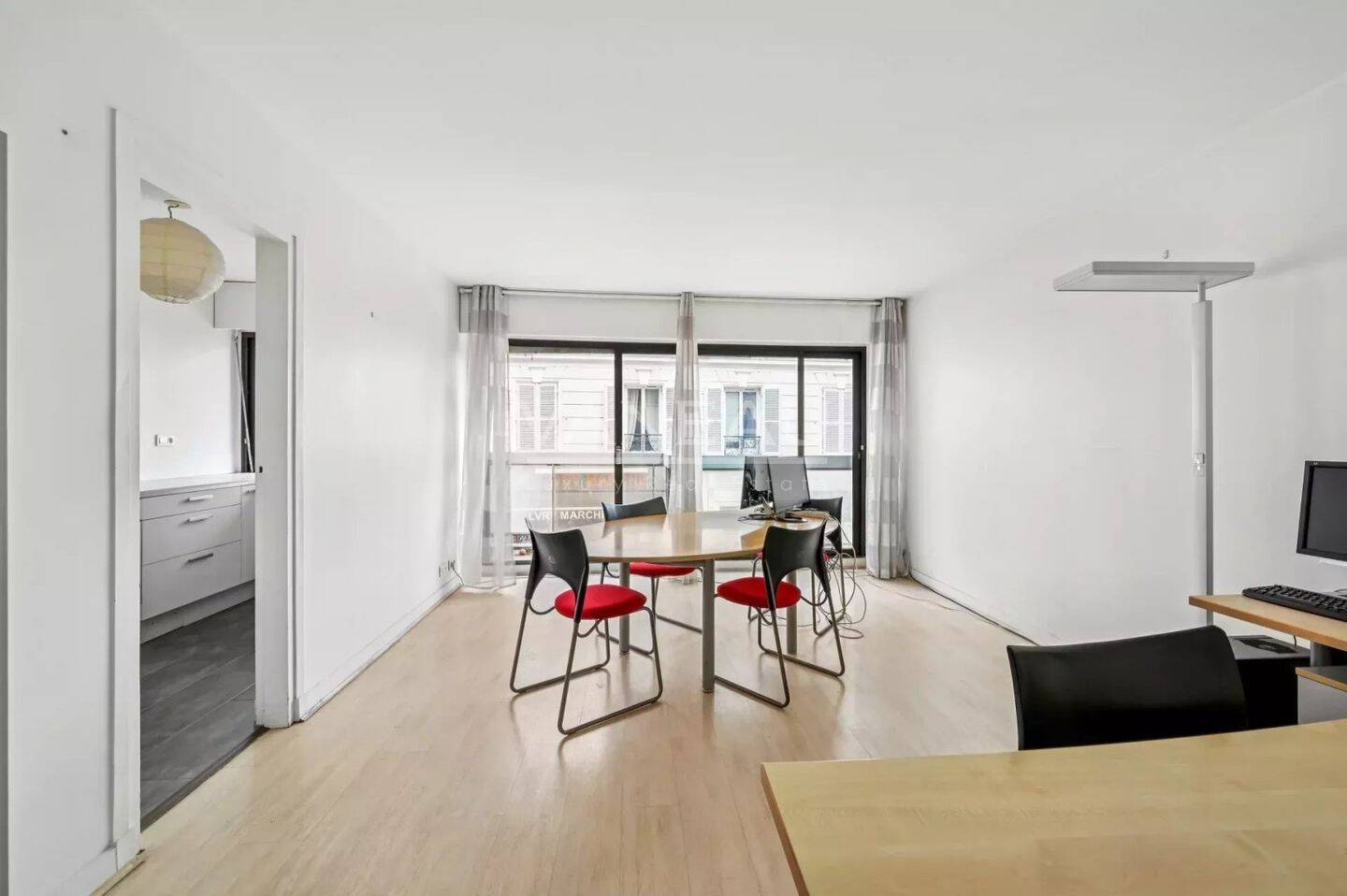 découvrez des biens à rénover dans le 15e arrondissement de paris. trouvez votre futur appartement ou maison à réhabiliter au cœur d'un quartier dynamique et agréable.
