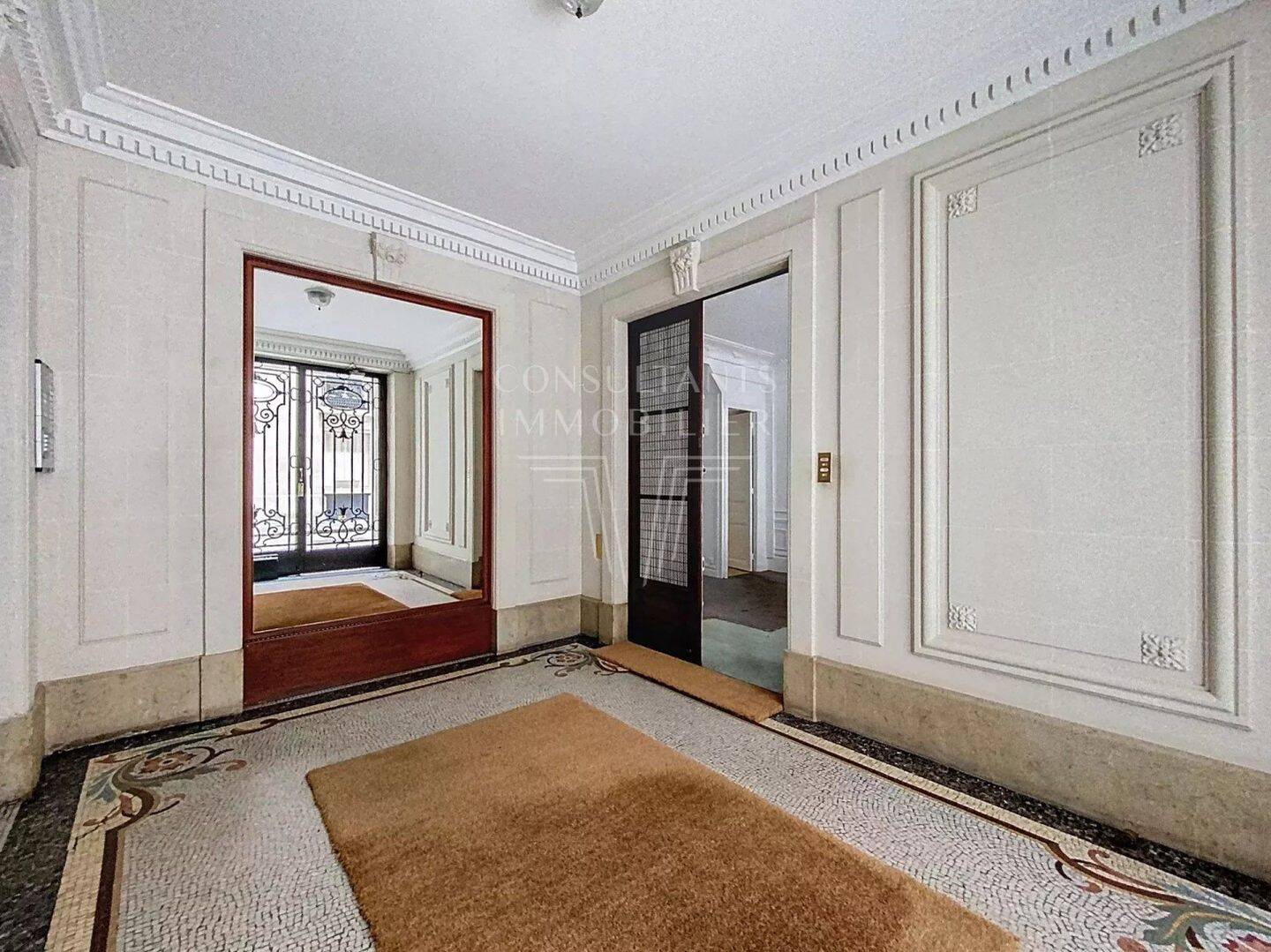 découvrez comment acheter un bien à rénover dans le 15e arrondissement de paris. guide complet pour trouver des opportunités immobilières et réussir vos travaux de rénovation.