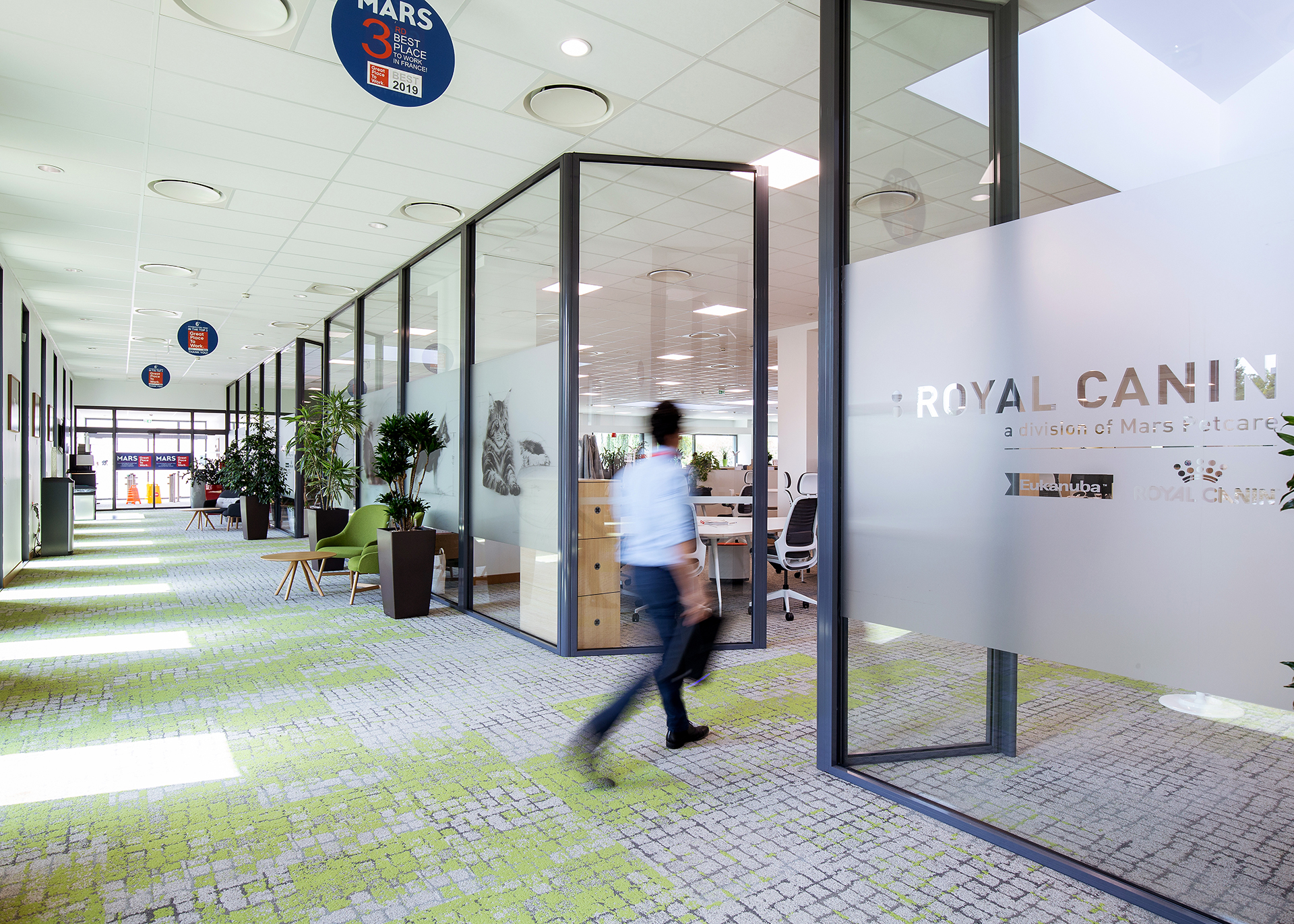 agence de design intérieur experte, créant des espaces uniques et personnalisés pour sublimer votre cadre de vie.