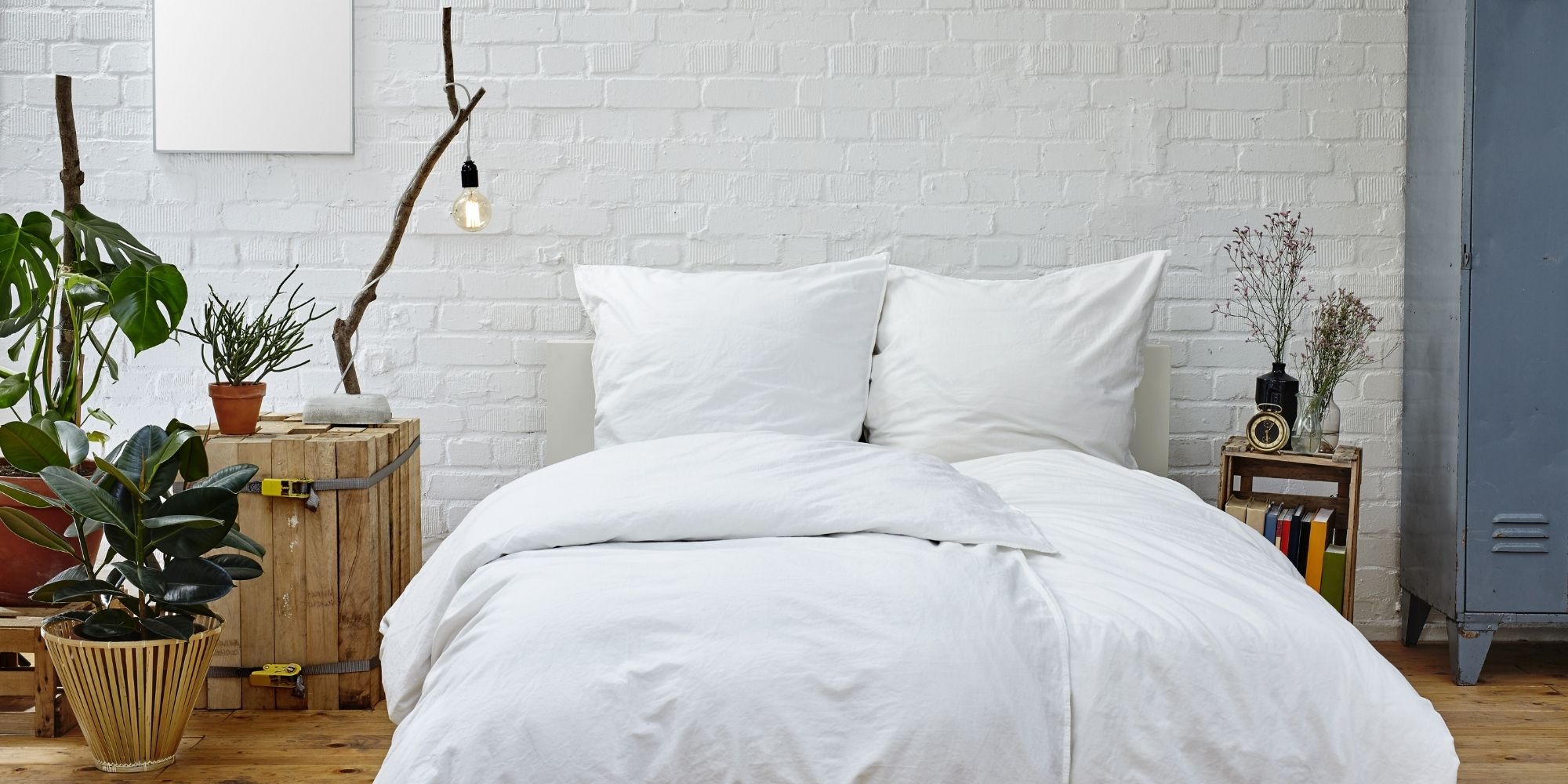 découvrez comment transformer votre garage en une chambre confortable et fonctionnelle grâce à nos conseils d'aménagement pratiques et faciles à suivre.