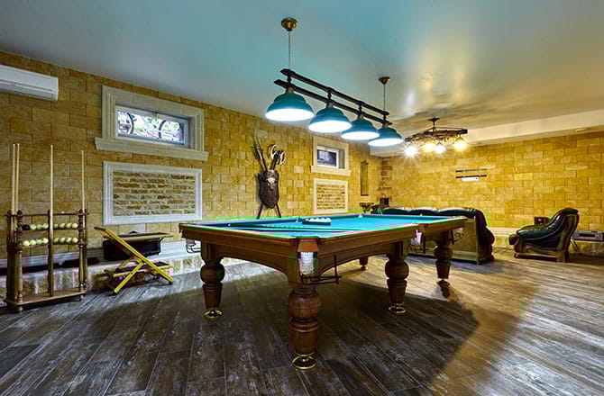 découvrez nos conseils et idées pour l'aménagement de votre sous-sol : optimisez cet espace pour gagner en confort et en fonctionnalité.