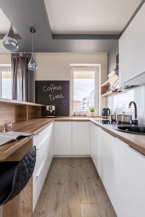 découvrez des conseils pratiques et des idées inspirantes pour aménager votre cuisine de manière fonctionnelle et esthétique.