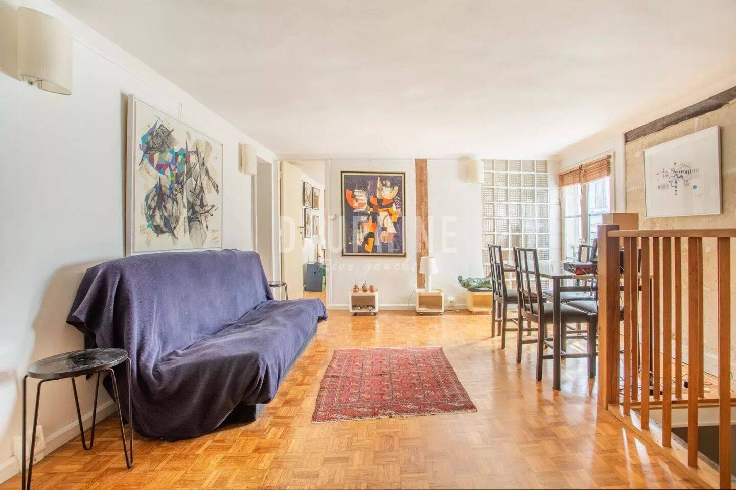 découvrez cet appartement à rénover au cœur de paris, une opportunité unique pour créer votre espace de vie idéal avec le charme de la capitale.