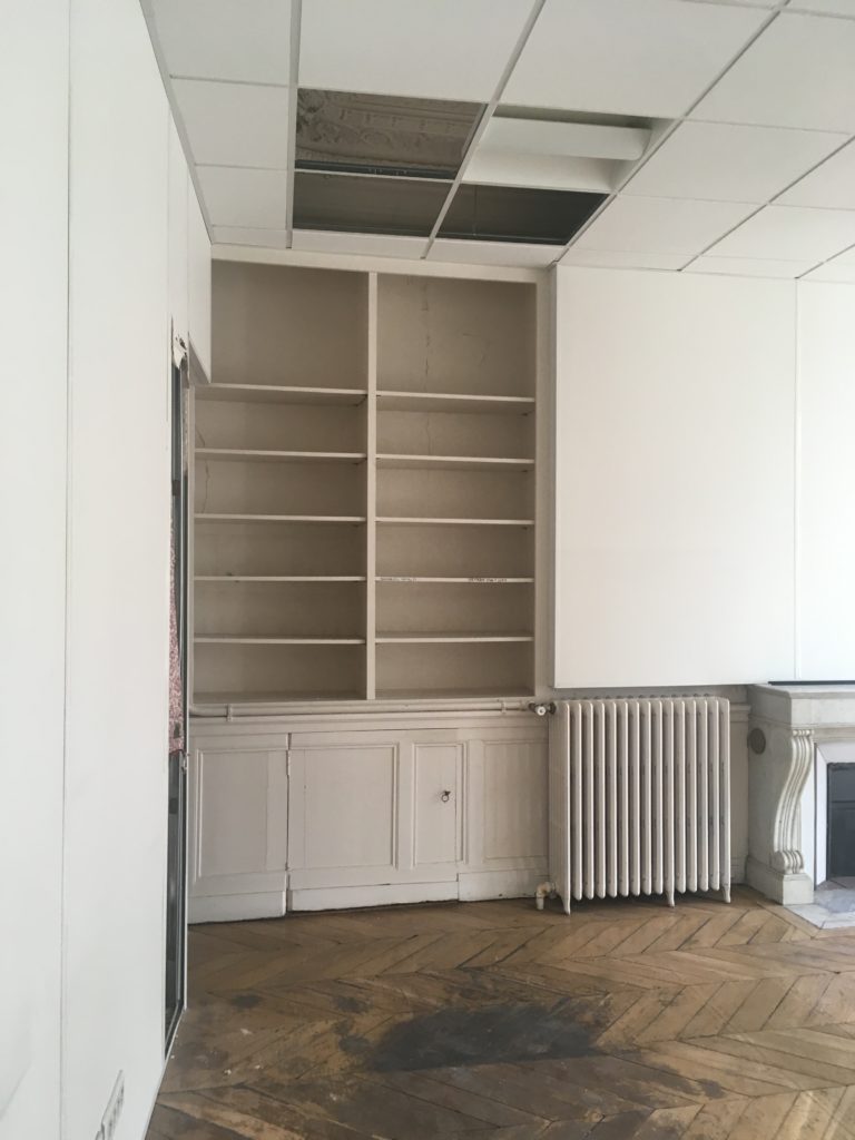 découvrez le métier passionnant d'architecte d’intérieur : allier créativité, technique et bien-être pour concevoir des espaces uniques et fonctionnels.