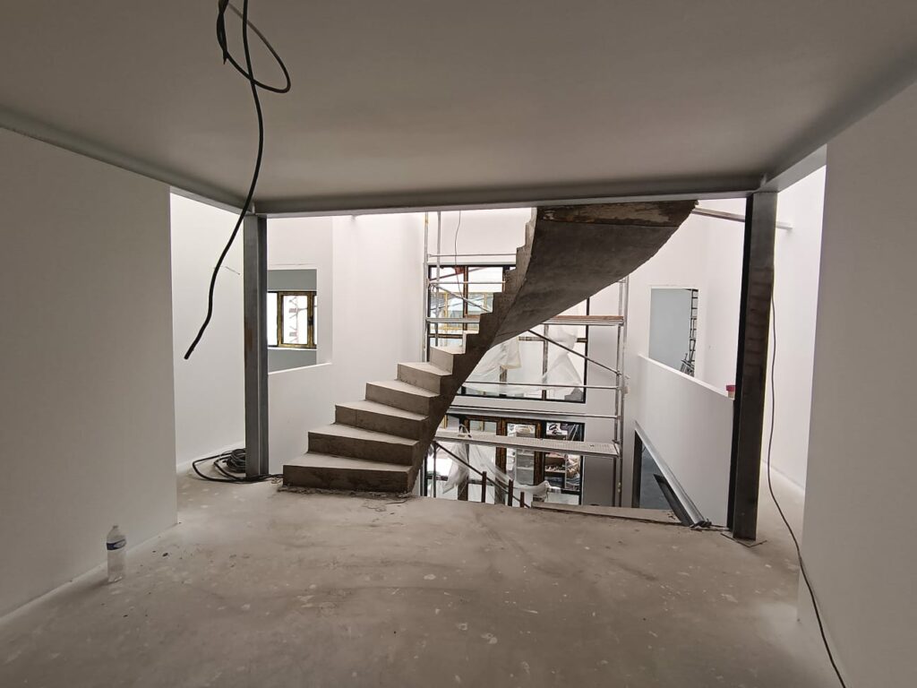 découvrez un architecte d'intérieur expert à boulogne en 2025, spécialisé dans la création d'espaces modernes et fonctionnels pour sublimer votre intérieur.