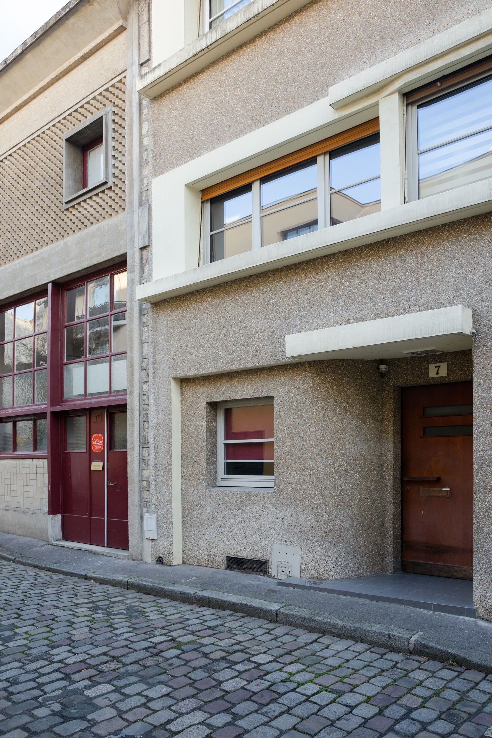 découvrez un architecte passionné à paris, spécialisé dans la création de projets innovants et sur mesure, alliant esthétisme et fonctionnalité.