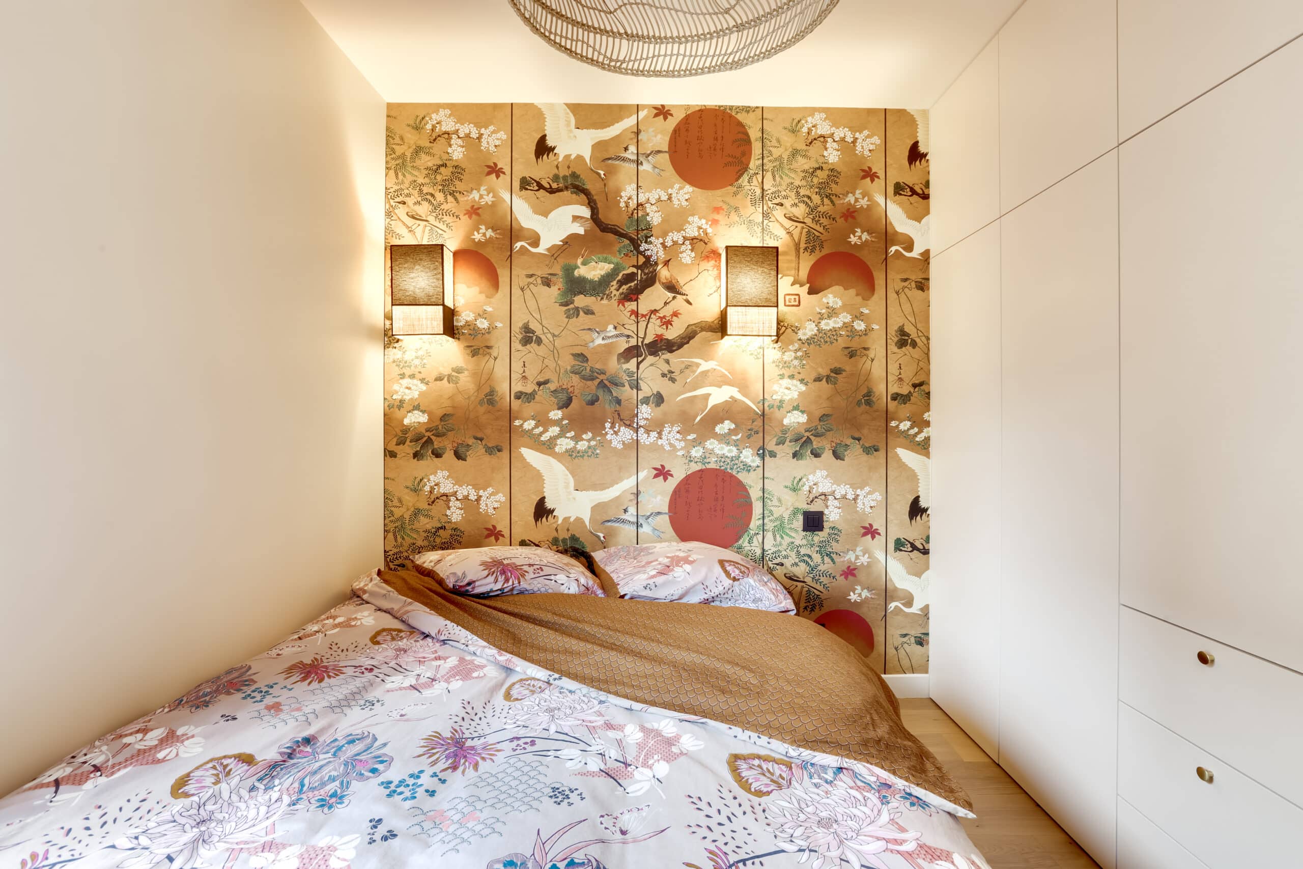 découvrez notre service d'architecture sur-mesure à paris pour sublimer votre intérieur avec des designs uniques et personnalisés, alliant esthétisme et fonctionnalité.