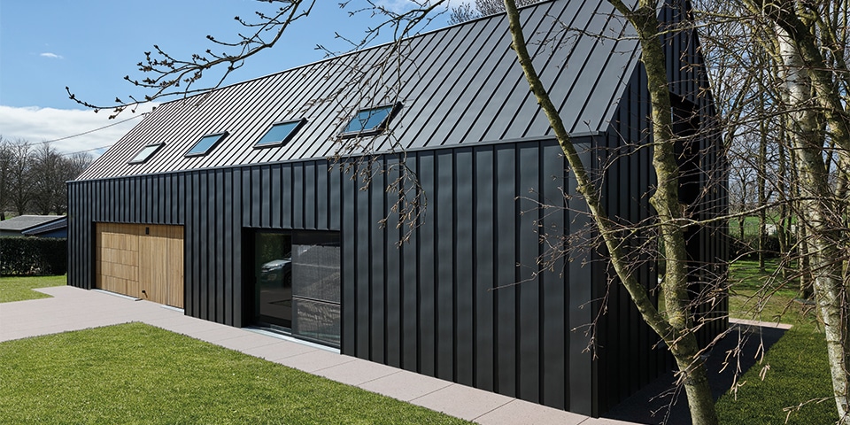 découvrez les avantages d'une toiture en zinc : durabilité, esthétique élégante, entretien facile et excellente résistance aux intempéries pour protéger votre maison efficacement.