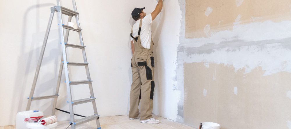 carreleur expert à melun (77) offrant des services de pose de carrelage de qualité pour vos projets de rénovation et construction. intervention rapide et soignée.