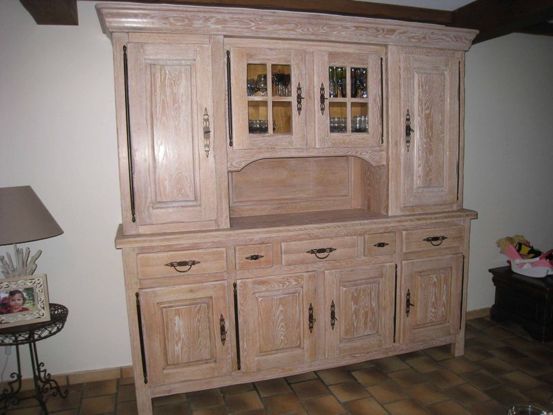 découvrez nos meubles de cuisine en chêne cérusé, alliant élégance et authenticité pour un intérieur chaleureux et tendance.