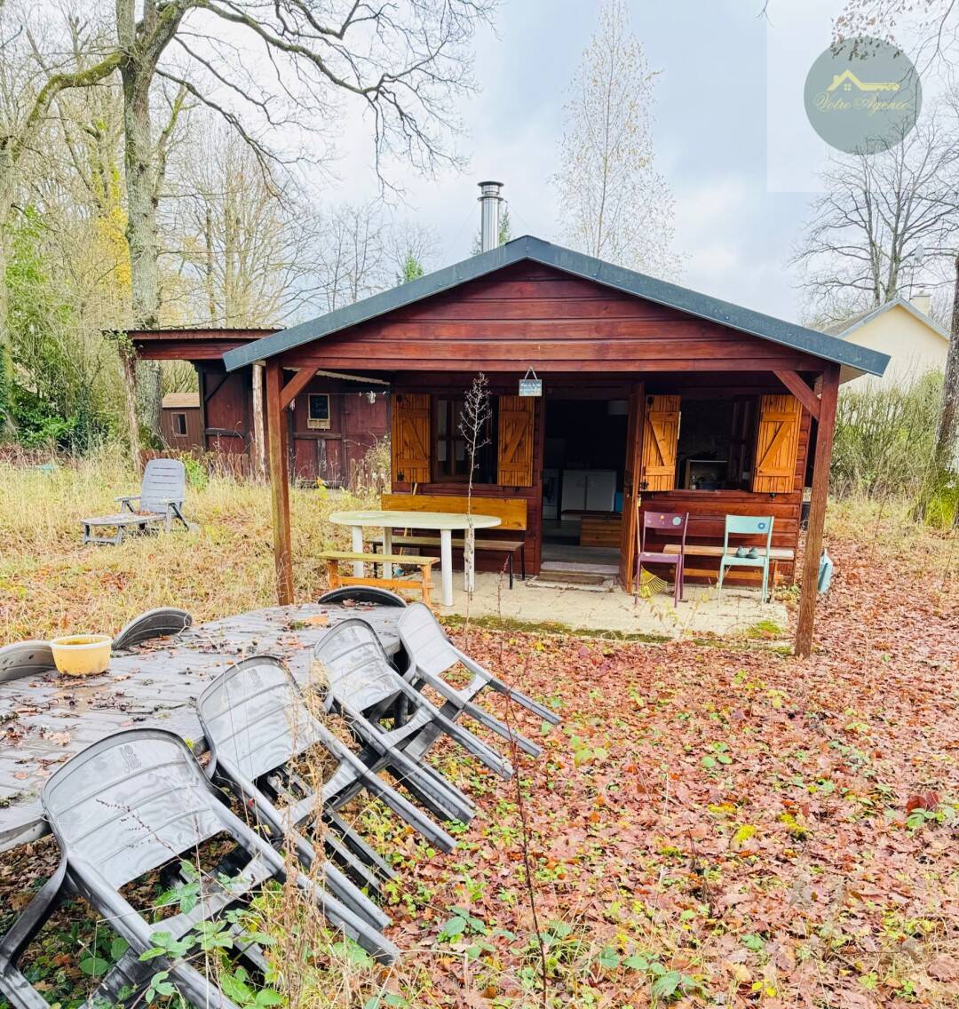 découvrez ce chalet à rénover situé près de paris, une opportunité unique d'investir dans une résidence de charme proche de la capitale, idéale pour un projet personnalisé.