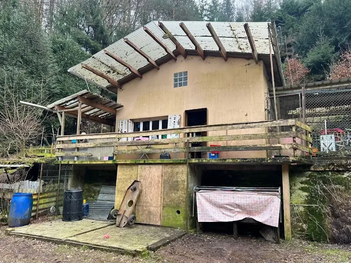 découvrez ce charmant chalet à rénover situé à proximité de paris, idéal pour un projet de rénovation proche de la capitale.