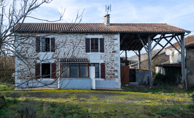 chalet à rénover proche du 15e arrondissement de paris, idéal pour un projet de rénovation. découvrez un emplacement privilégié alliant charme et tranquillité à deux pas de la capitale.