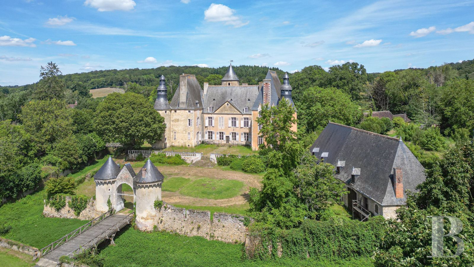 découvrez notre sélection exclusive de châteaux à vendre près de paris en 2025, alliant charme et élégance pour un investissement d'exception.