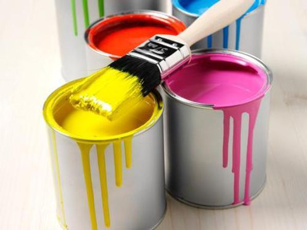 comparez les peintures intérieures pour trouver la meilleure qualité et le meilleur prix. guide complet pour choisir la peinture adaptée à vos murs et à votre budget.