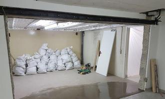 découvrez le coût de l'abattage d'un mur porteur, les facteurs influençant le prix et les étapes à suivre pour réaliser vos travaux en toute sécurité.