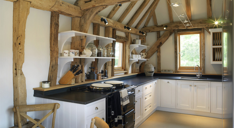 découvrez le coût moyen d'un architecte pour la rénovation de votre grange et optimisez votre budget pour un projet réussi.