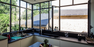 découvrez le coût du changement de fenêtres : analyse des prix, facteurs influençant les tarifs, et conseils pour bien choisir et économiser sur vos rénovations.