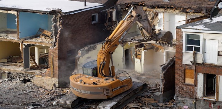 découvrez le coût de démolition d'une clôture, les facteurs qui l'influencent et comment estimer votre budget pour ce type de travaux.