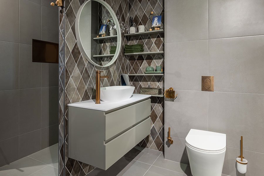 découvrez tout ce qu'il faut savoir sur le coût et le budget d'une salle de bain : estimation des prix, conseils pour bien gérer vos dépenses et astuces pour réaliser vos travaux sans dépasser votre budget.
