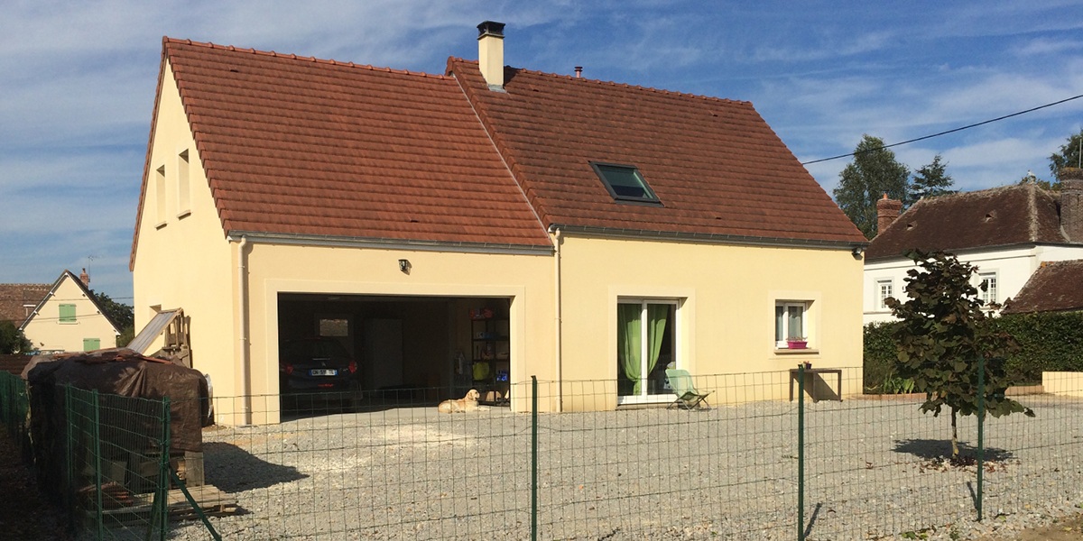 découvrez le coût d'une extension de garage : matériaux, main-d'œuvre et conseils pour un budget maîtrisé.