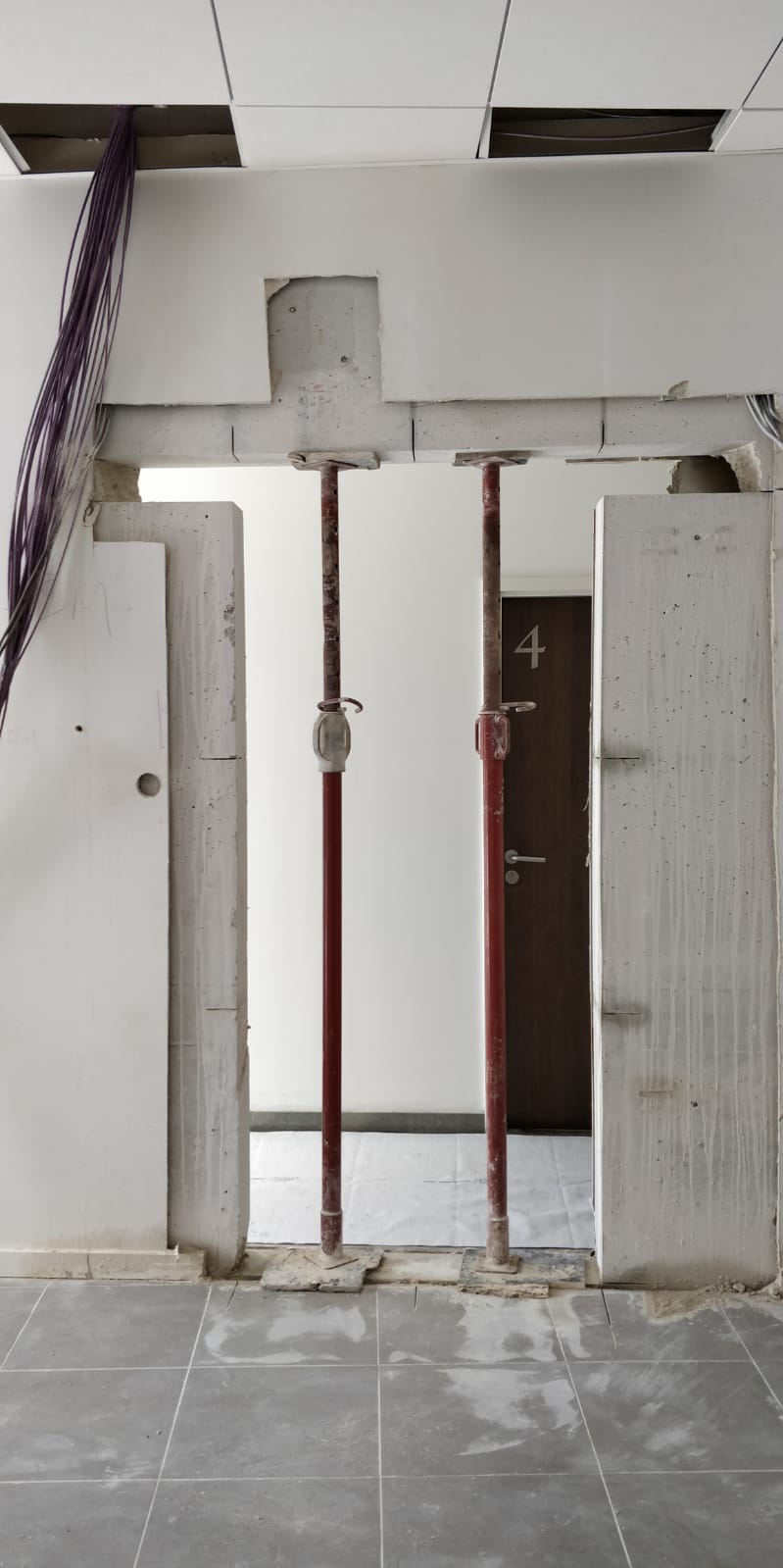 découvrez le coût d'ouverture d'un mur porteur, les étapes à suivre et les facteurs influençant le prix pour réussir vos travaux en toute sécurité.