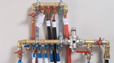 découvrez le coût moyen des travaux de plomberie pour une maison de 80m2, incluant estimation des prix, conseils et astuces pour budgétiser efficacement votre projet.