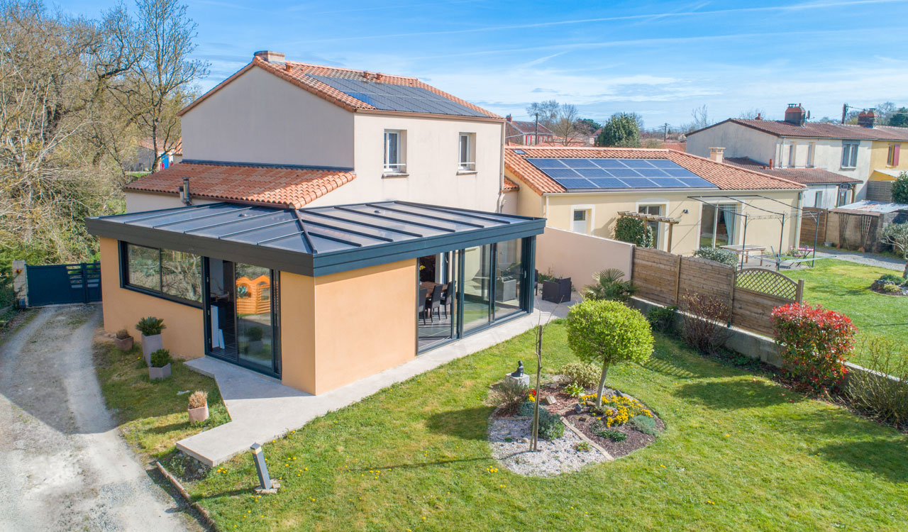 découvrez le coût réel pour une extension en bois de 40m2, incluant matériaux, main-d'œuvre et conseils pour un projet économique et durable.