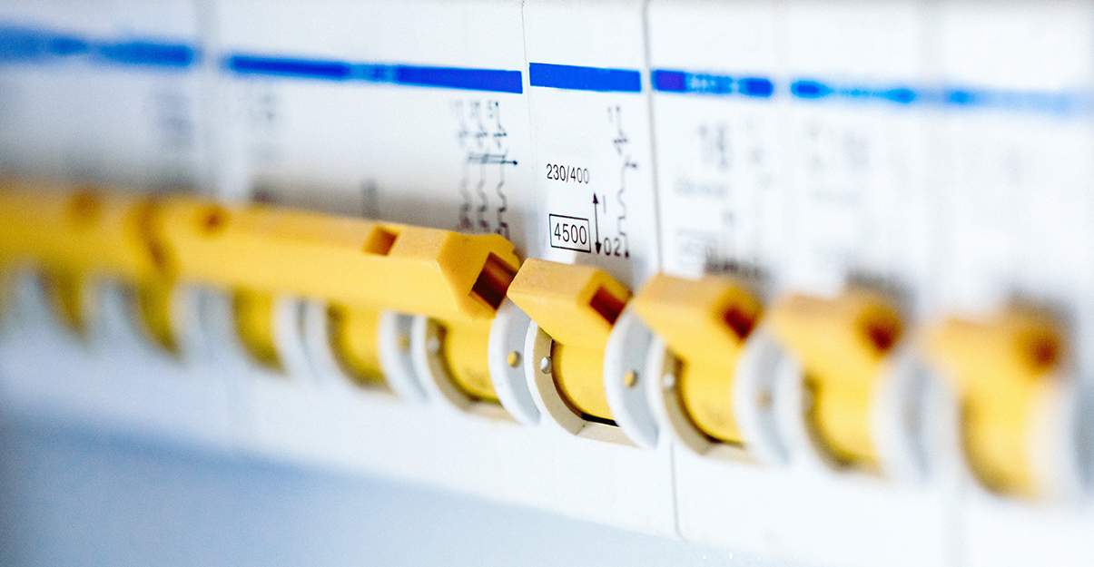 découvrez les coûts de rénovation électrique pour mettre à jour votre installation en toute sécurité. estimations, conseils et astuces pour maîtriser votre budget.